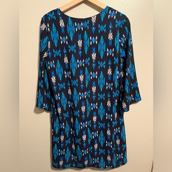 Everly Blue and White Colorful Geometric Patterned Shift Dress Medium 3/4 Sleeve - Picture 10 of 12